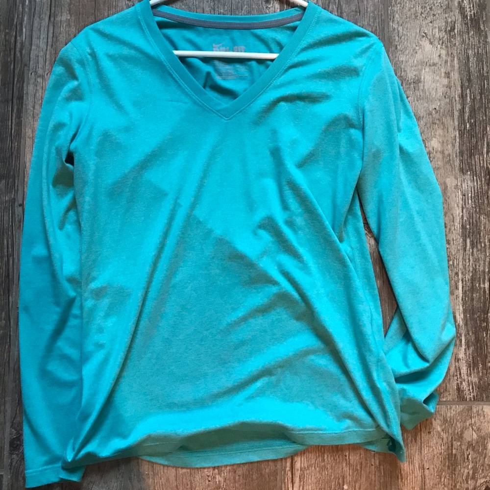5/$25 Nike women’s dry fit medium